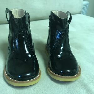 Elephantito boots size 9